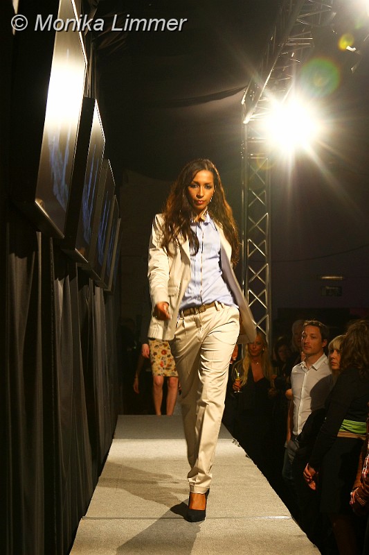 103L2158-177.jpg