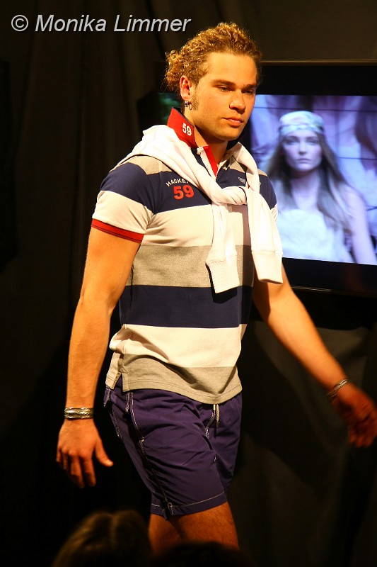 103L2334-235.jpg