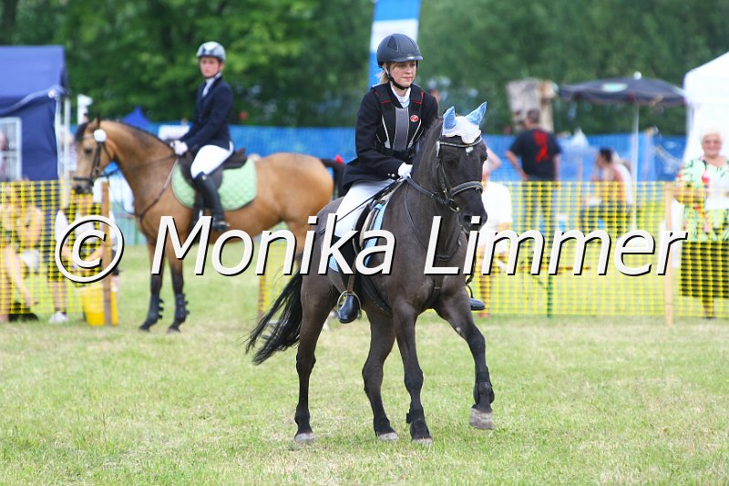 105M8912.JPG - Turnier bei Urmoneit Ebersbach am 04.-05. Juni 2011Deliah Pemsel mit GinaFoto von Monika Limmer, www.foto-limmer.de