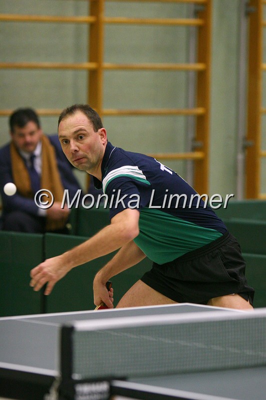 IMG_6270_Hegenbarth_Tischtennis.jpg - Bayer. Tischtennismeisterschaften in Kulmbach am 19.01.08Im Spiel Jürgen HegenbarthFoto Monika Limmer