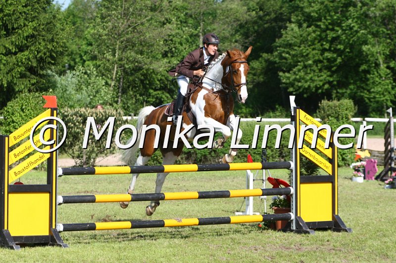 204M5154_Kaja_Spring_Axx.JPG