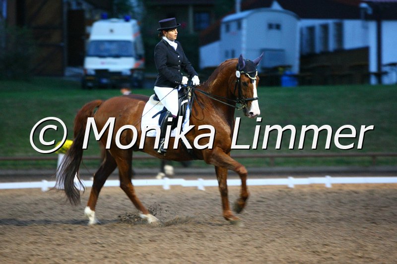 109L0738_WieWaWutz_L_Dressur.JPG